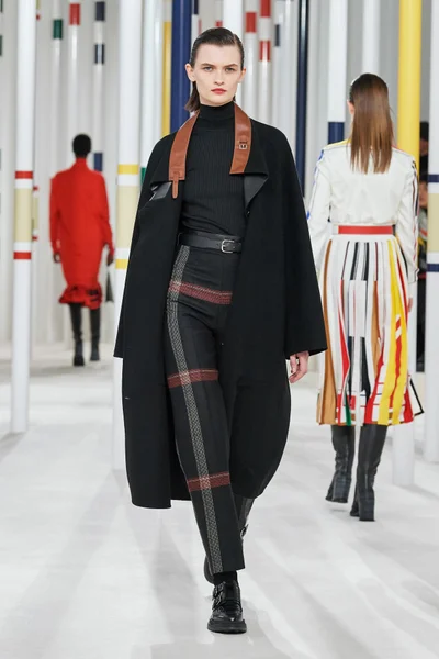 Look 20